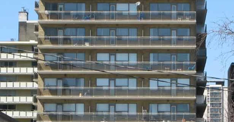 220 Eglinton Avenue East, Toronto, ON M4P 1K4