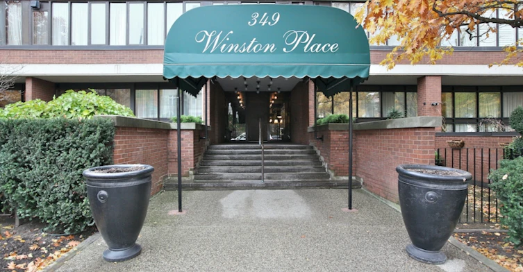 349 Saint Clair Avenue West, Toronto, ON M5P 1N3 - 2