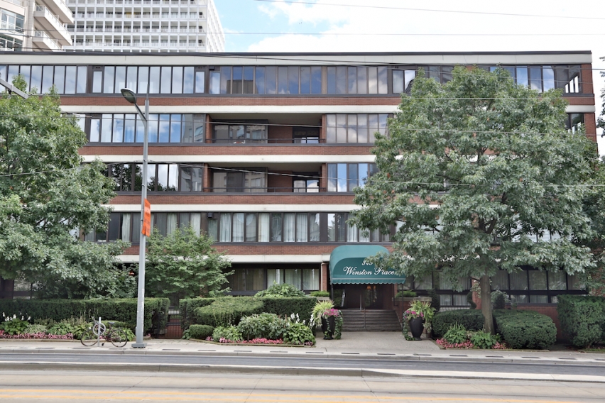 349 Saint Clair Avenue West, Toronto, ON M5P 1N3