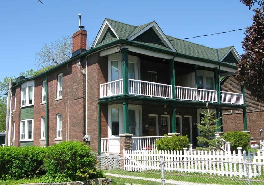 82 Enderby Road, Toronto, ON M4E 2S5