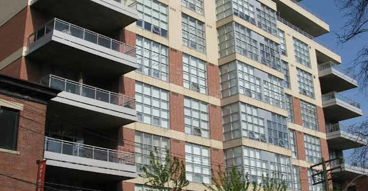 19 Brant Street, Toronto, ON M5V 2L2
