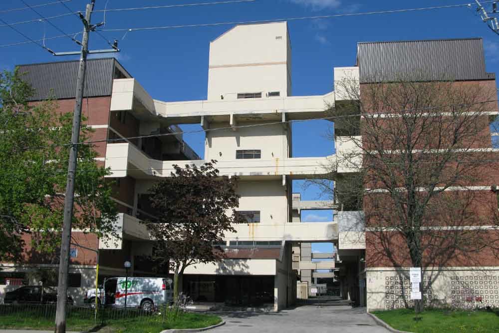 665 Kennedy Road, Toronto, ON M1K 2B8