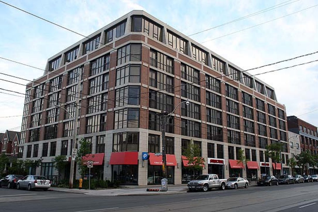 308 Palmerston Avenue, Toronto, ON M6J 3X9