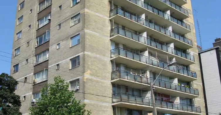182 Jameson Avenue, Toronto, ON M6K 2Z4