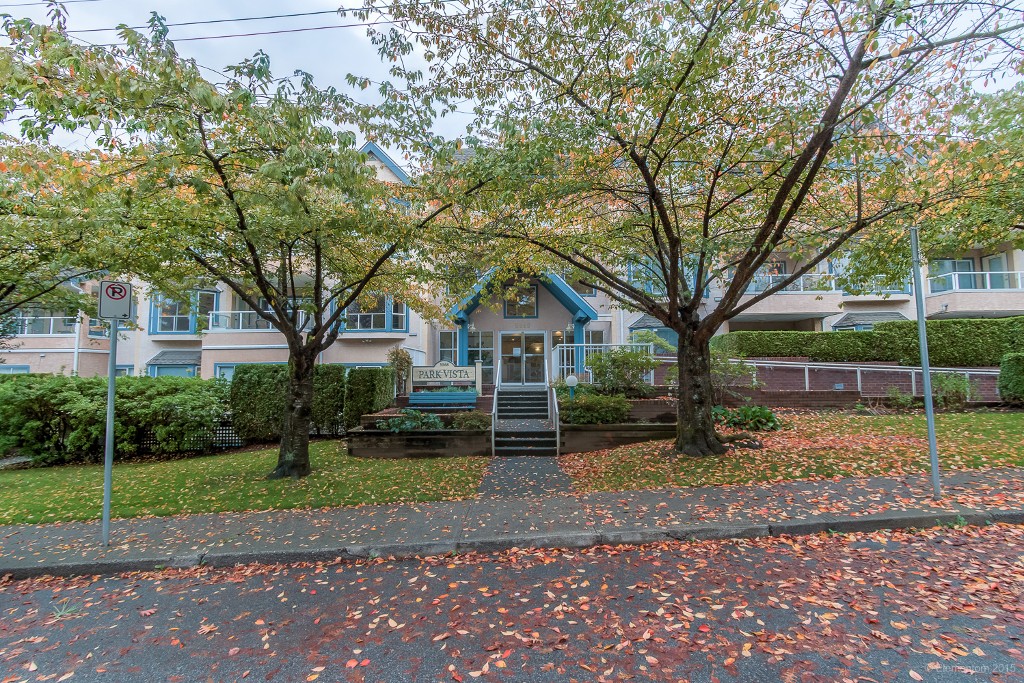 5568 Barker Avenue, Burnaby, BC V5H 2N9