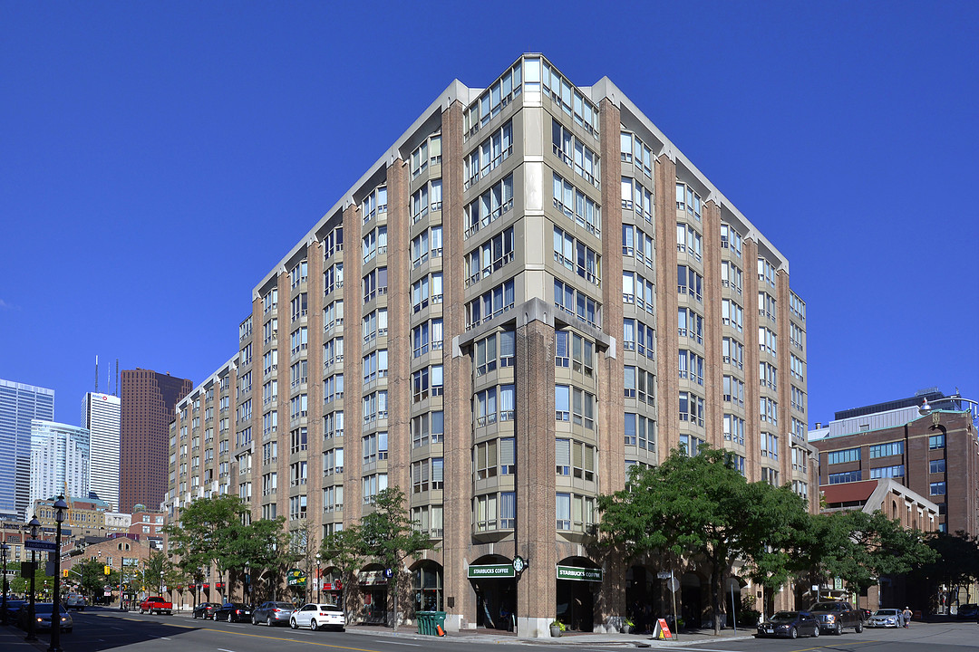 160 Frederick Street, Toronto, ON M5A 1E2