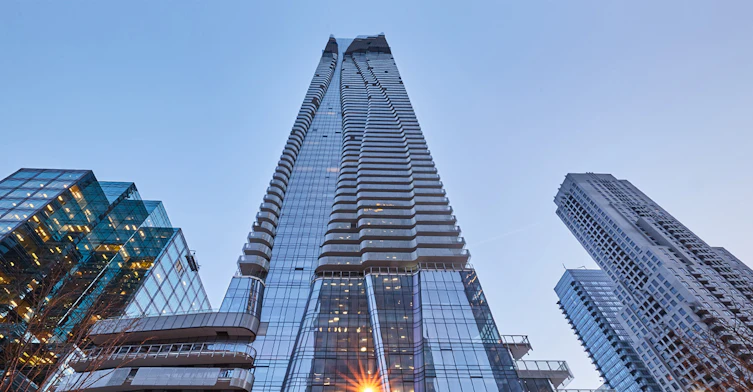 1 Bloor Street East, Toronto, ON M4W 1A9