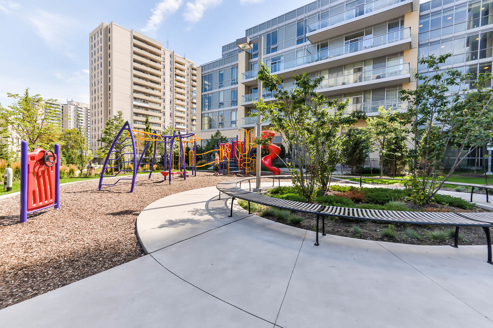 62 Forest Manor Road, Toronto, ON M2J 0B6 - 4