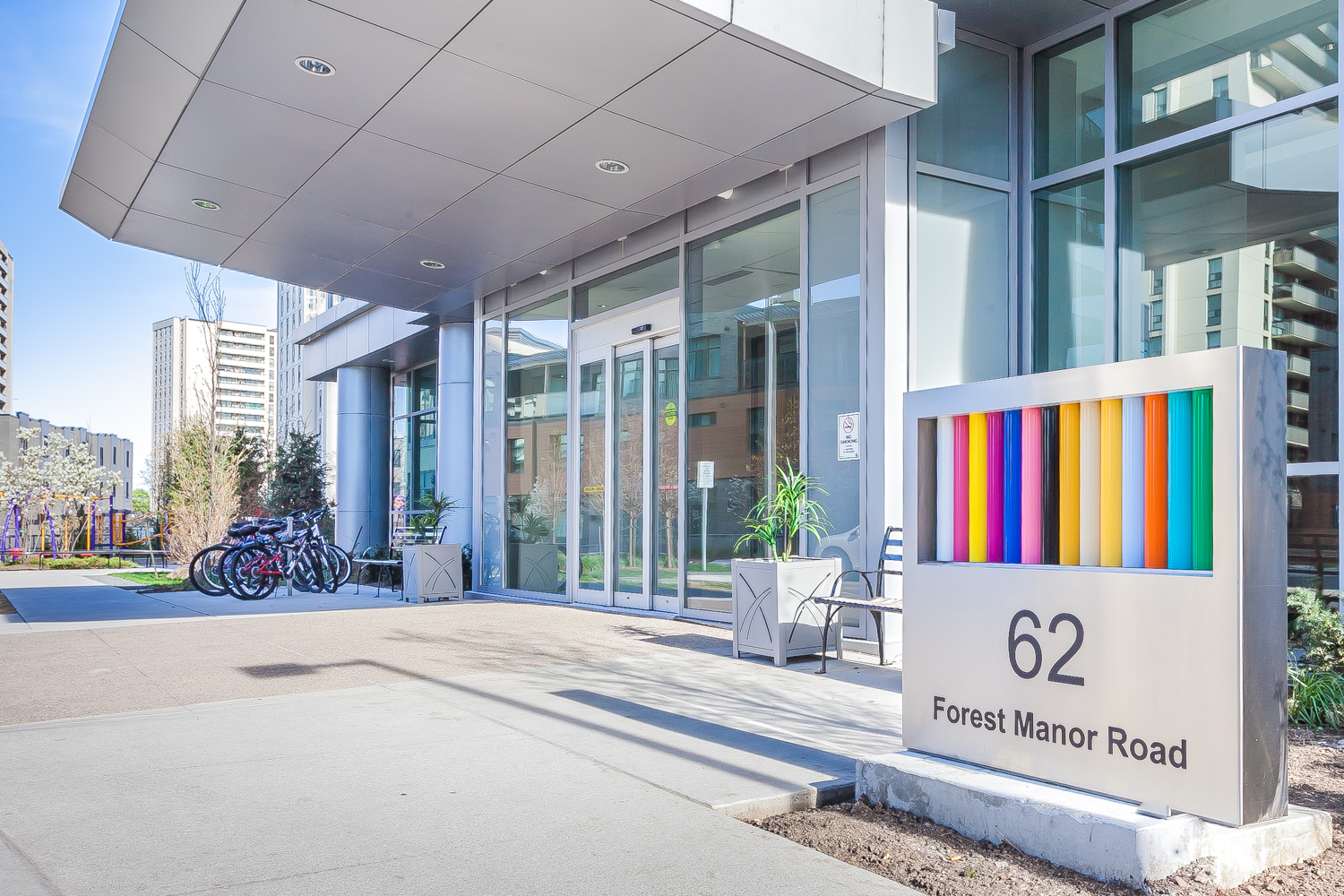 62 Forest Manor Road, Toronto, ON M2J 0B6 - 2
