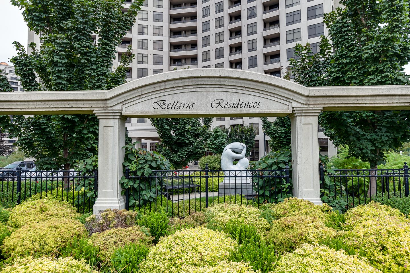 9225 Jane Street, Vaughan, ON L6A 0J7 - 2