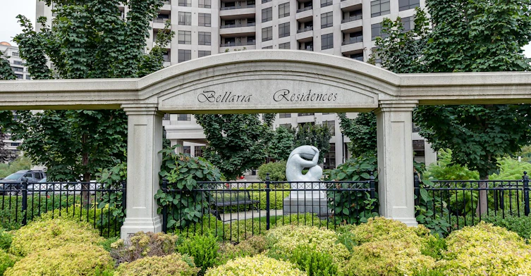 9225 Jane Street, Vaughan, ON L6A 0J7 - 2