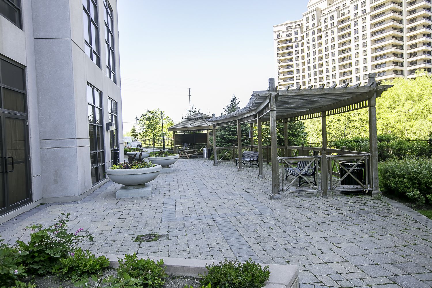 9225 Jane Street, Vaughan, ON L6A 0J7 - 8