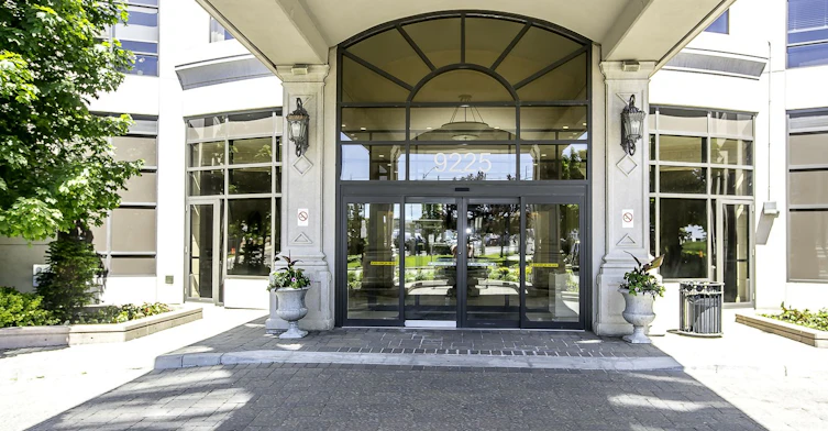 9225 Jane Street, Vaughan, ON L6A 0J7 - 3