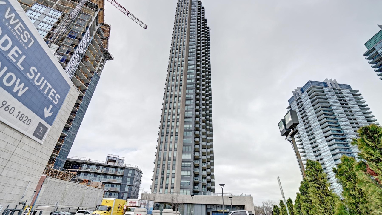 36 Park Lawn Road, Toronto, ON M8Y 3H8