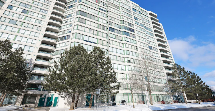 110 Promenade Circle, Vaughan, ON L4J 7W8