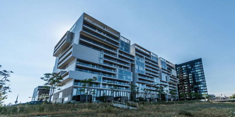 32 Trolley Crescent, Toronto, ON M5A 0E8