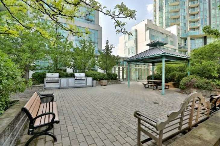 220 Burnhamthorpe Road West, Mississauga, ON L5B 4N4 - 6