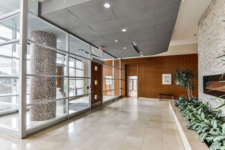220 Burnhamthorpe Road West, Mississauga, ON L5B 4N4 - 4