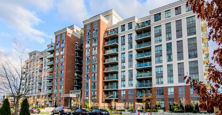 120 Daltimore Circle, Toronto, ON M3C 4C5