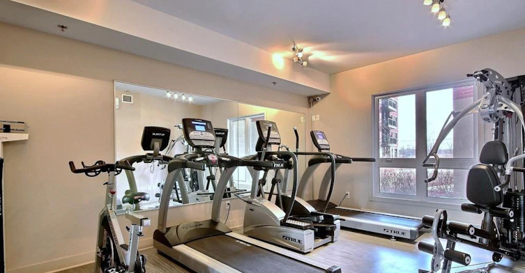 4700 Highway 7 , Vaughan, ON L4L 0B4 - 4