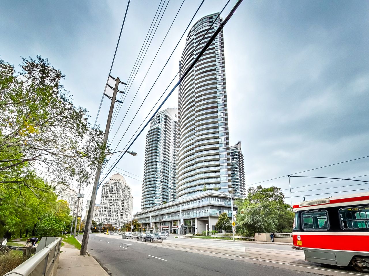2230 Lake Shore Boulevard West, Toronto, ON M8V 0B2