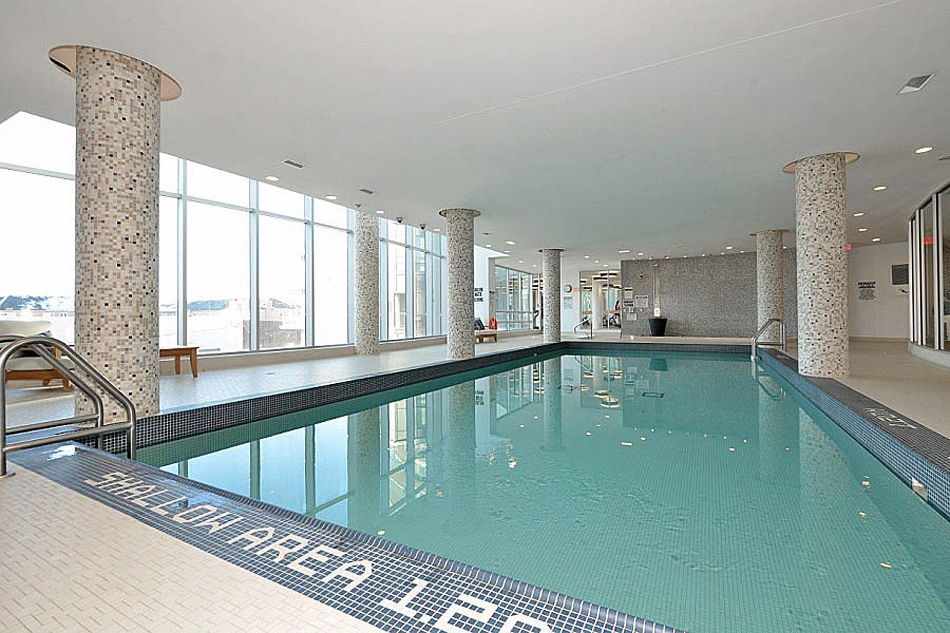 2230 Lake Shore Boulevard West, Toronto, ON M8V 0B2 - 7