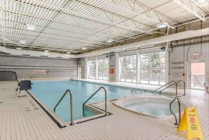 9015 Leslie Street, Richmond Hill, ON L4B 4J8 - 2