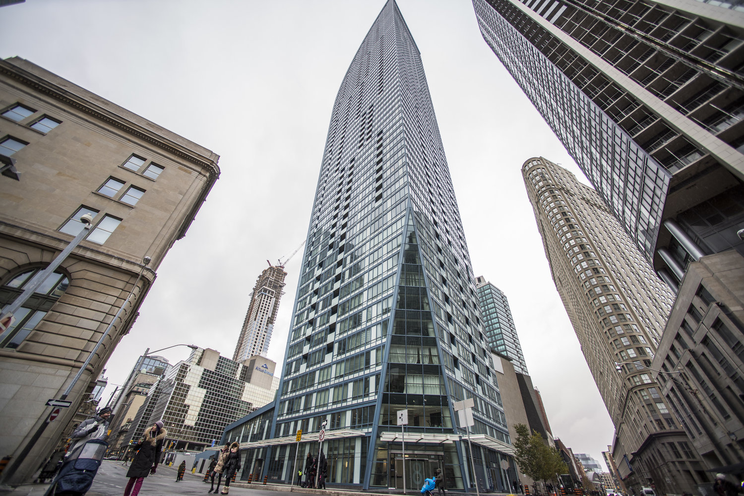 8 The Esplanade , Toronto, ON M5E 0A6