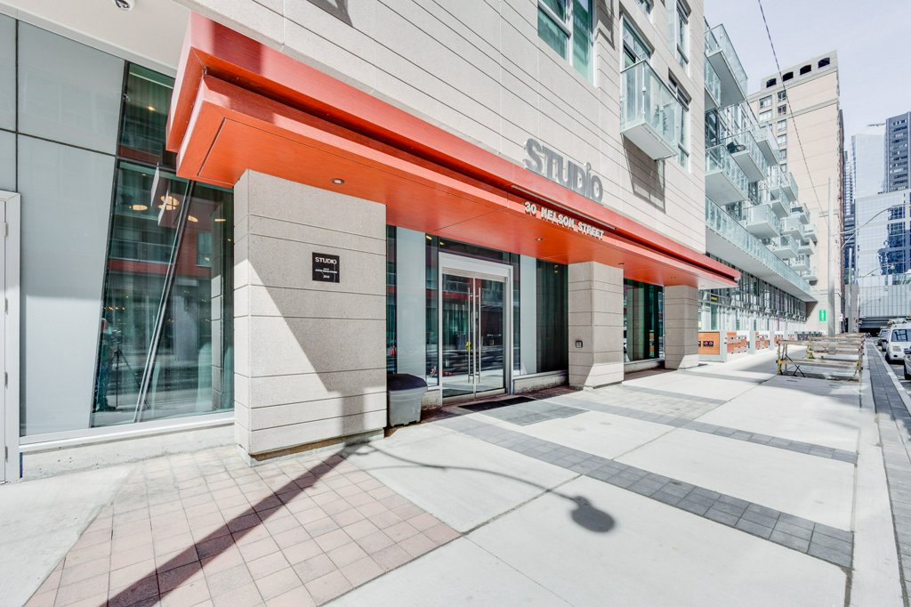 30 Nelson Street, Toronto, ON M5V 0H5 - 2