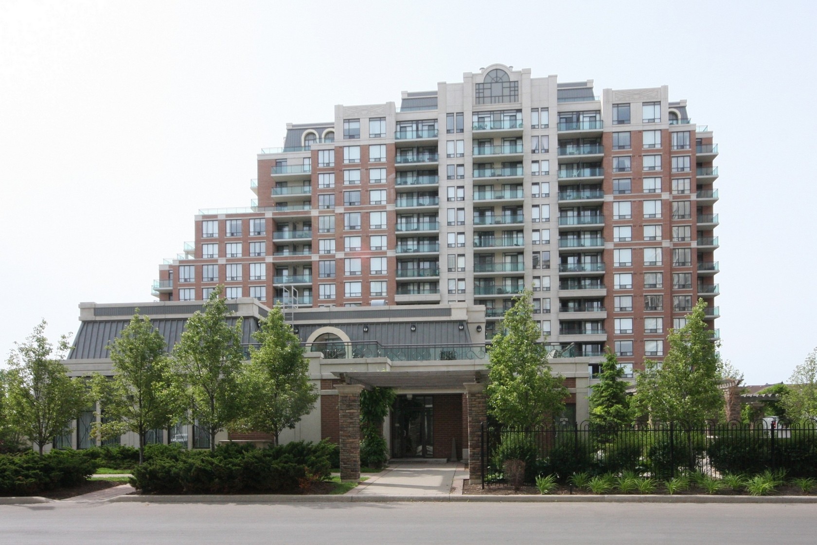 310 Red Maple Road, Richmond Hill, ON L4C 0T7 - 3