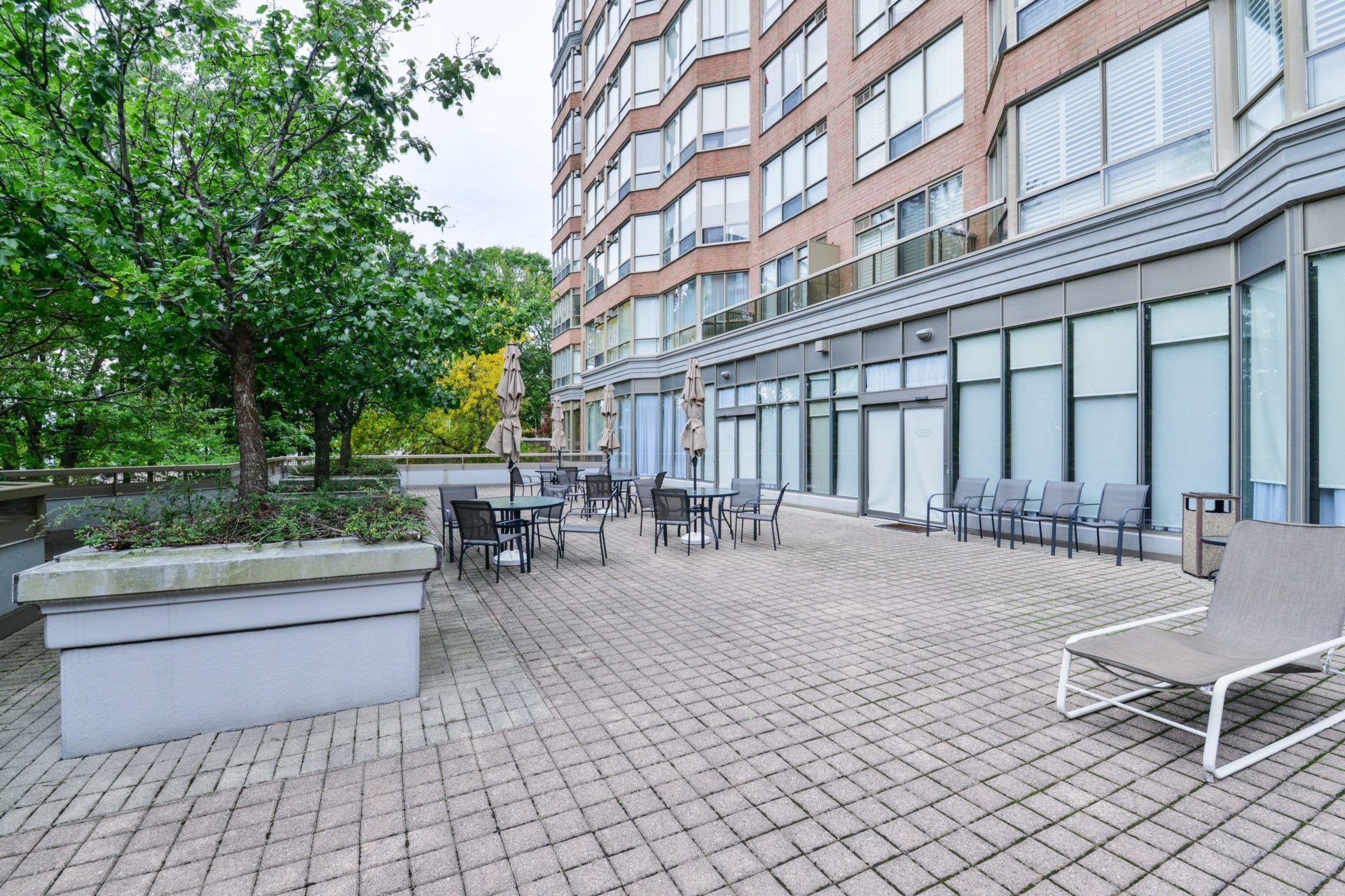1 Ripley Avenue, Toronto, ON M6S 4Z6 - 8
