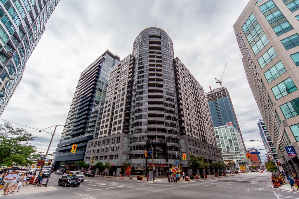 20 Blue Jays Way, Toronto, ON M5V 3W6