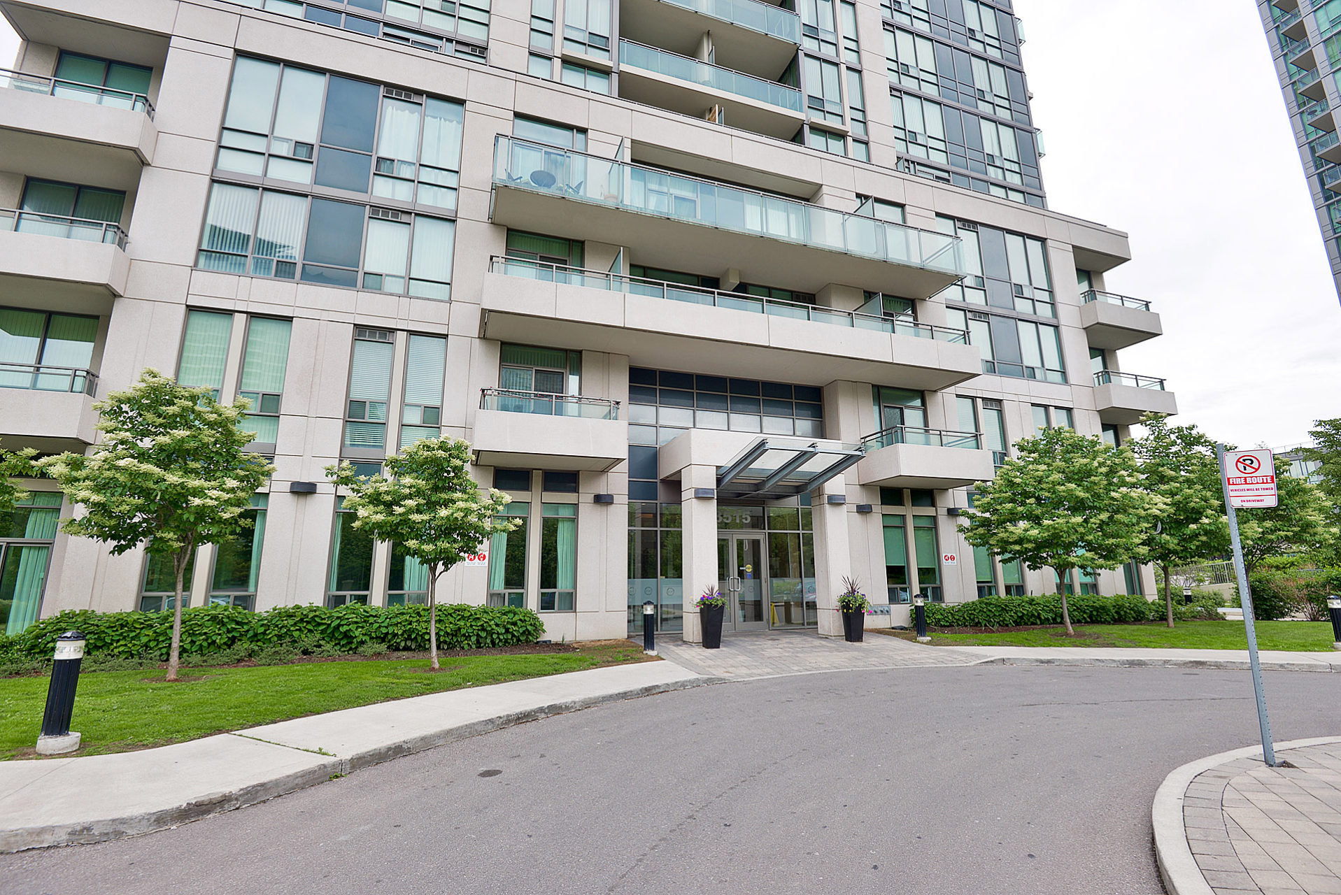 3515 Kariya Drive, Mississauga, ON L5B 0C1 - 3