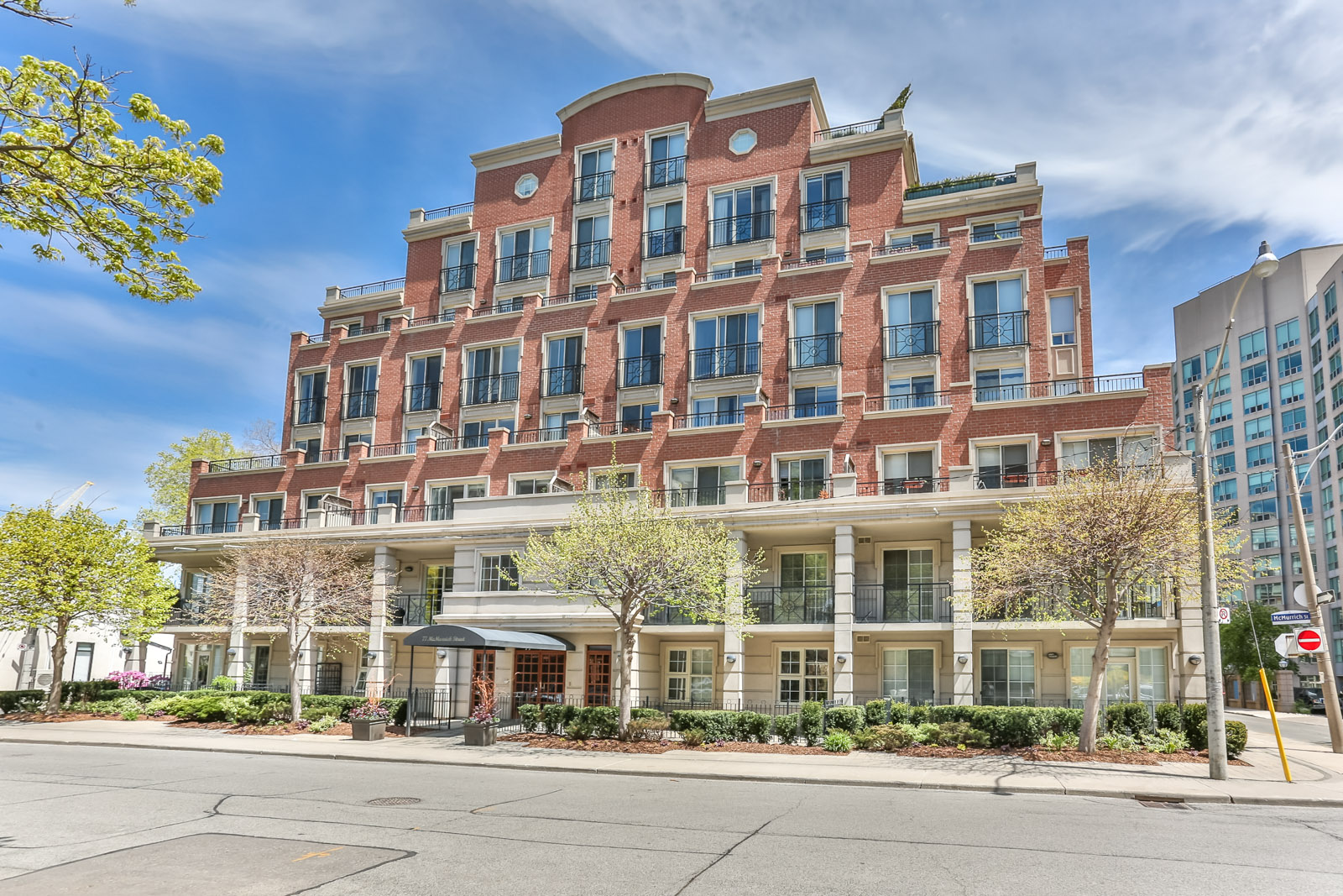 77 McMurrich Street, Toronto, ON M5R 3V3
