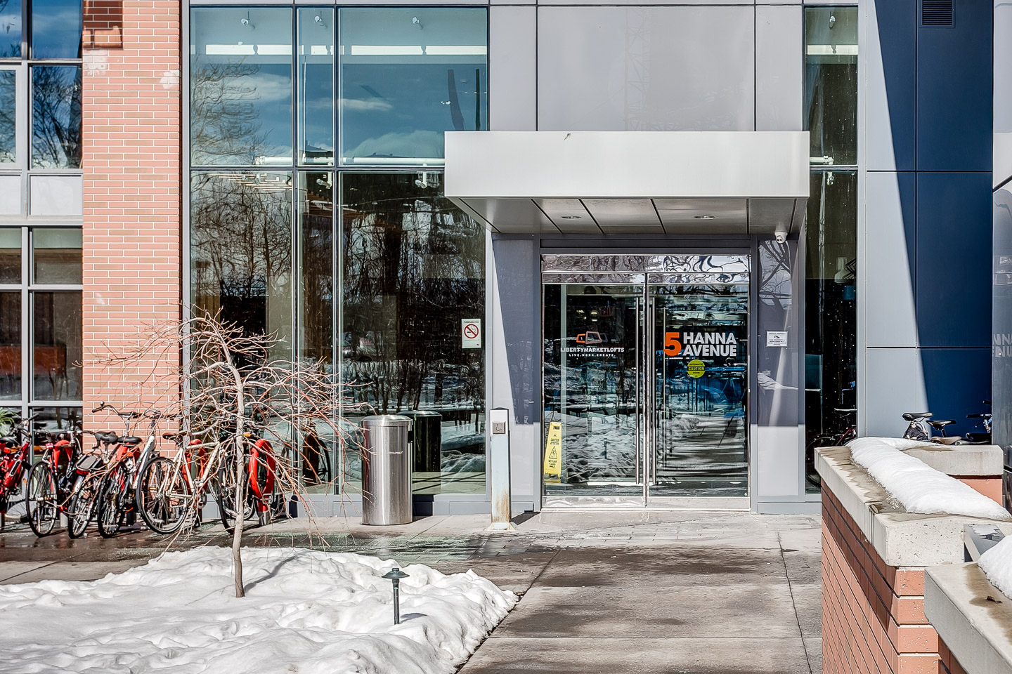 5 Hanna Avenue, Toronto, ON M6K 0B3 - 3