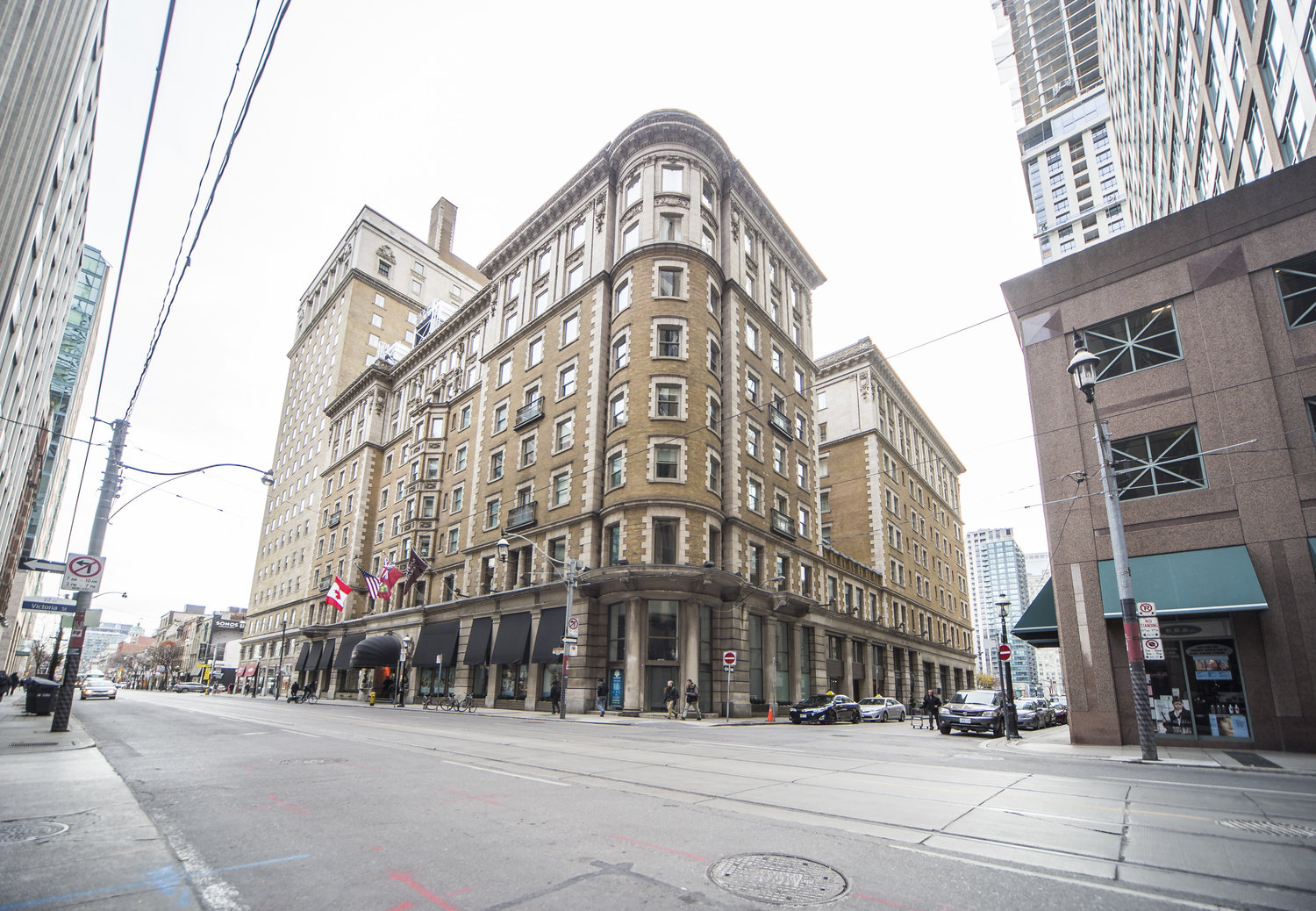 22 Leader Lane, Toronto, ON M5E 0B2