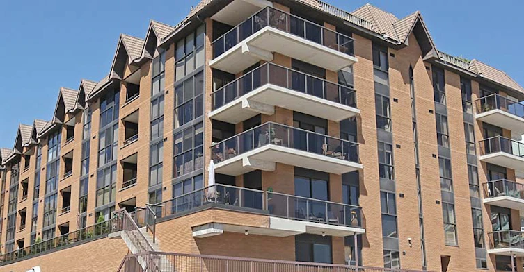 102 Bronte Road, Oakville, ON L6L 3B7
