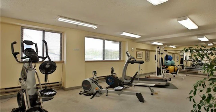 102 Bronte Road, Oakville, ON L6L 3B7 - 4
