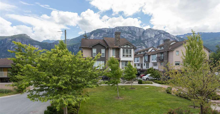 1233 Main Street, Squamish, BC V8B 0P7 - 2