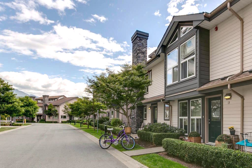 1204 Main Street, Squamish, BC V8B 0S3 - 2