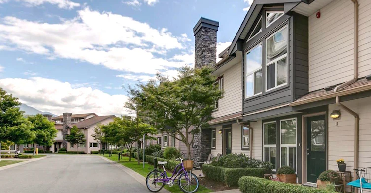1204 Main Street, Squamish, BC V8B 0S3 - 2