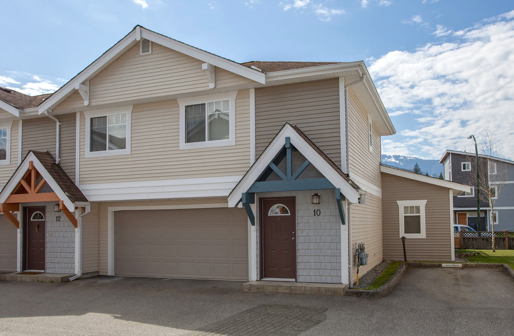 1821 Willow Crescent, Squamish, BC V8B 0L9 - 2