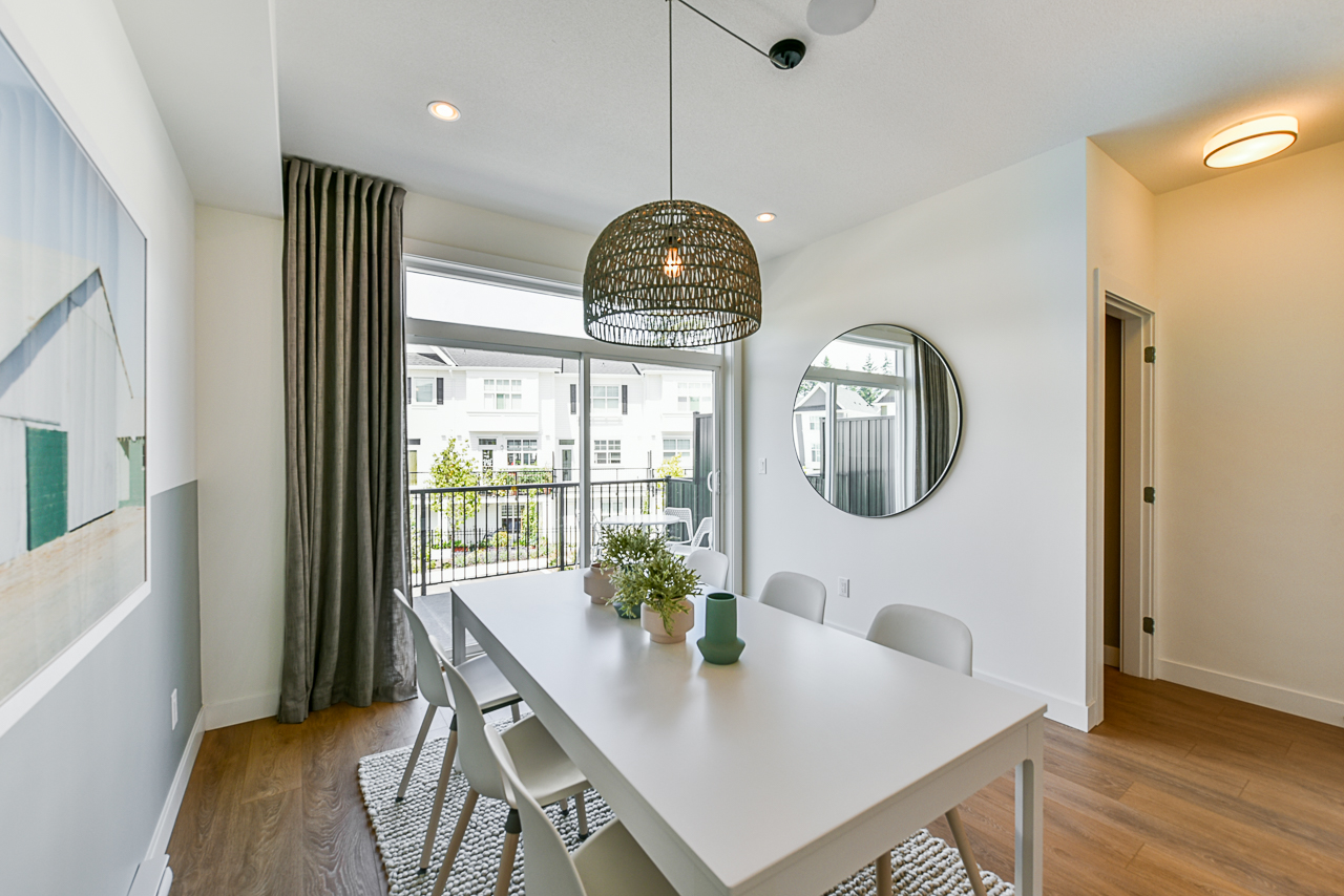 27735 Roundhouse Drive , Abbotsford, BC V4N 1A5 - 7