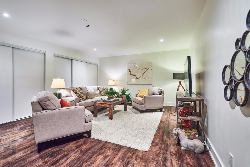 50 Curzon Street, Toronto, ON M4M 3B4 - 4