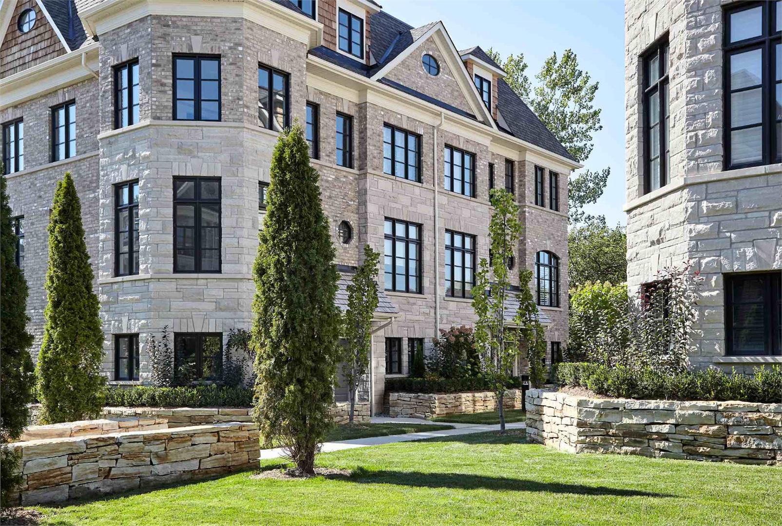 80 Thomas Street, Mississauga, ON L5M 1Y9 - 2