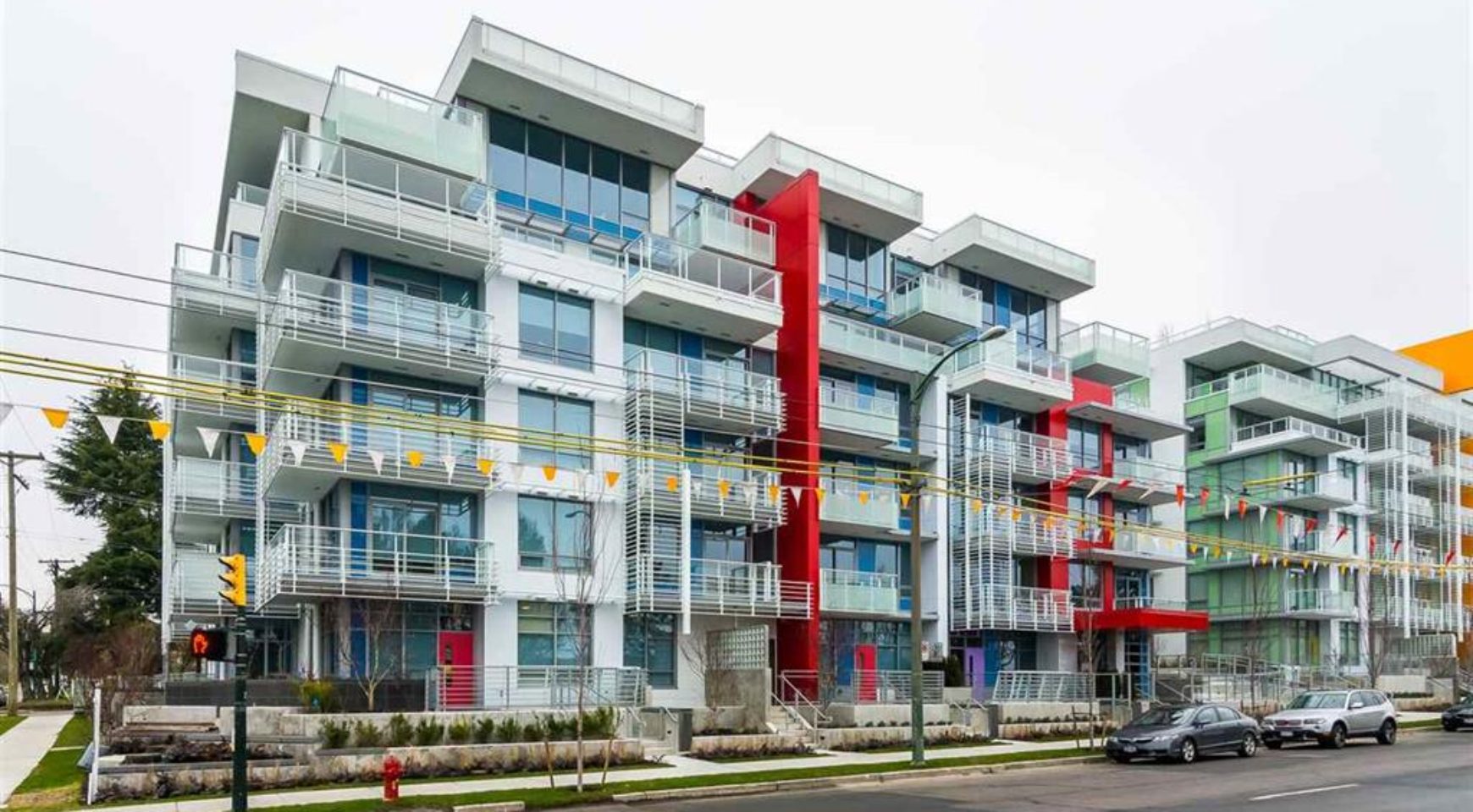 677 W 41st Ave, Vancouver, BC V5N 2N1