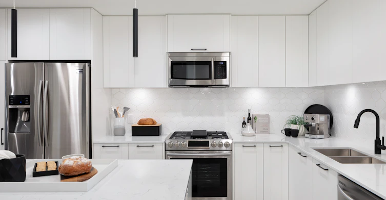 8207 202 B Street , Langley, BC V2Y 1S8 - 9