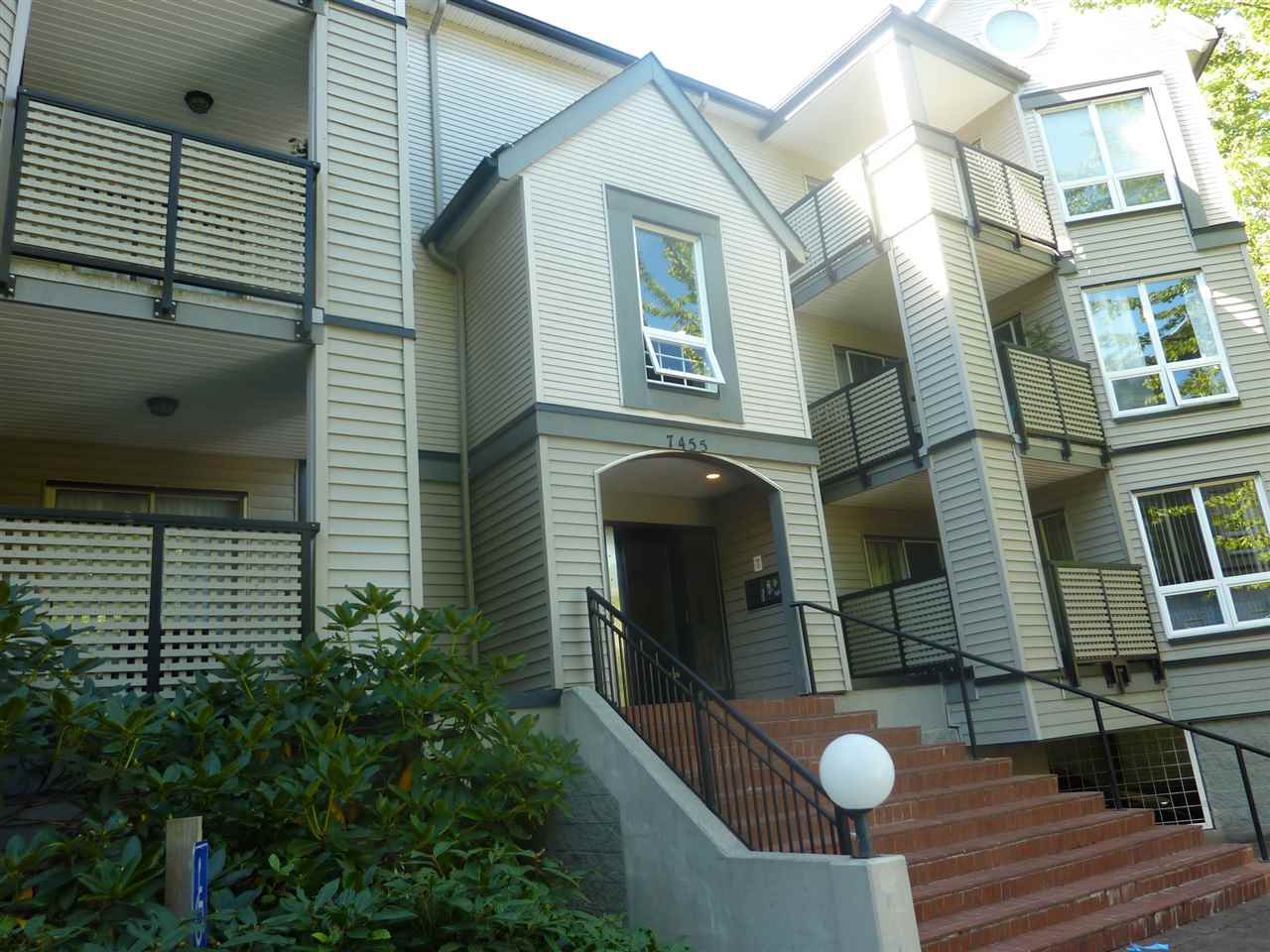 7455 Moffatt Road, Richmond, BC V6Y 1X9