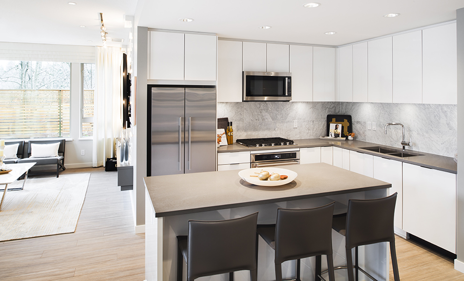 2517 Mountain Highway, North Vancouver, BC V7J 2R6 - 4