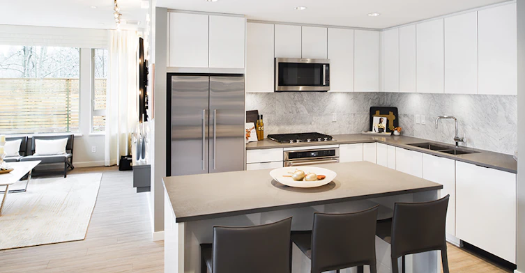 2517 Mountain Highway, North Vancouver, BC V7J 2R6 - 4